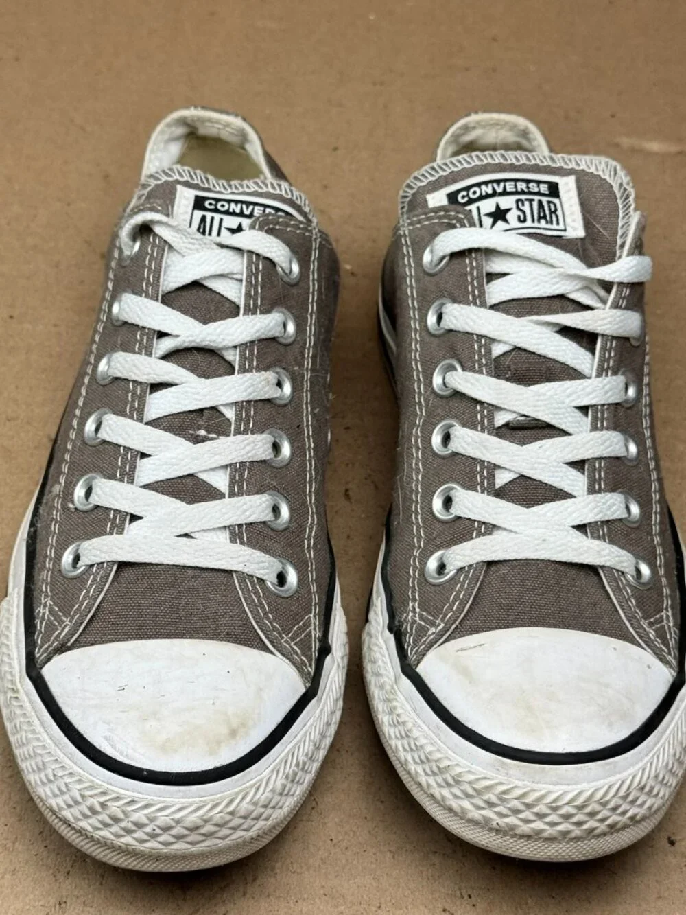 Converse Chuck Taylor Low Gray Unisex 7 Men / 9 Women